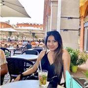 Me encanta enseñar y poder hacerlo de una forma en la que ambas personas disfrutemos mutuamente.